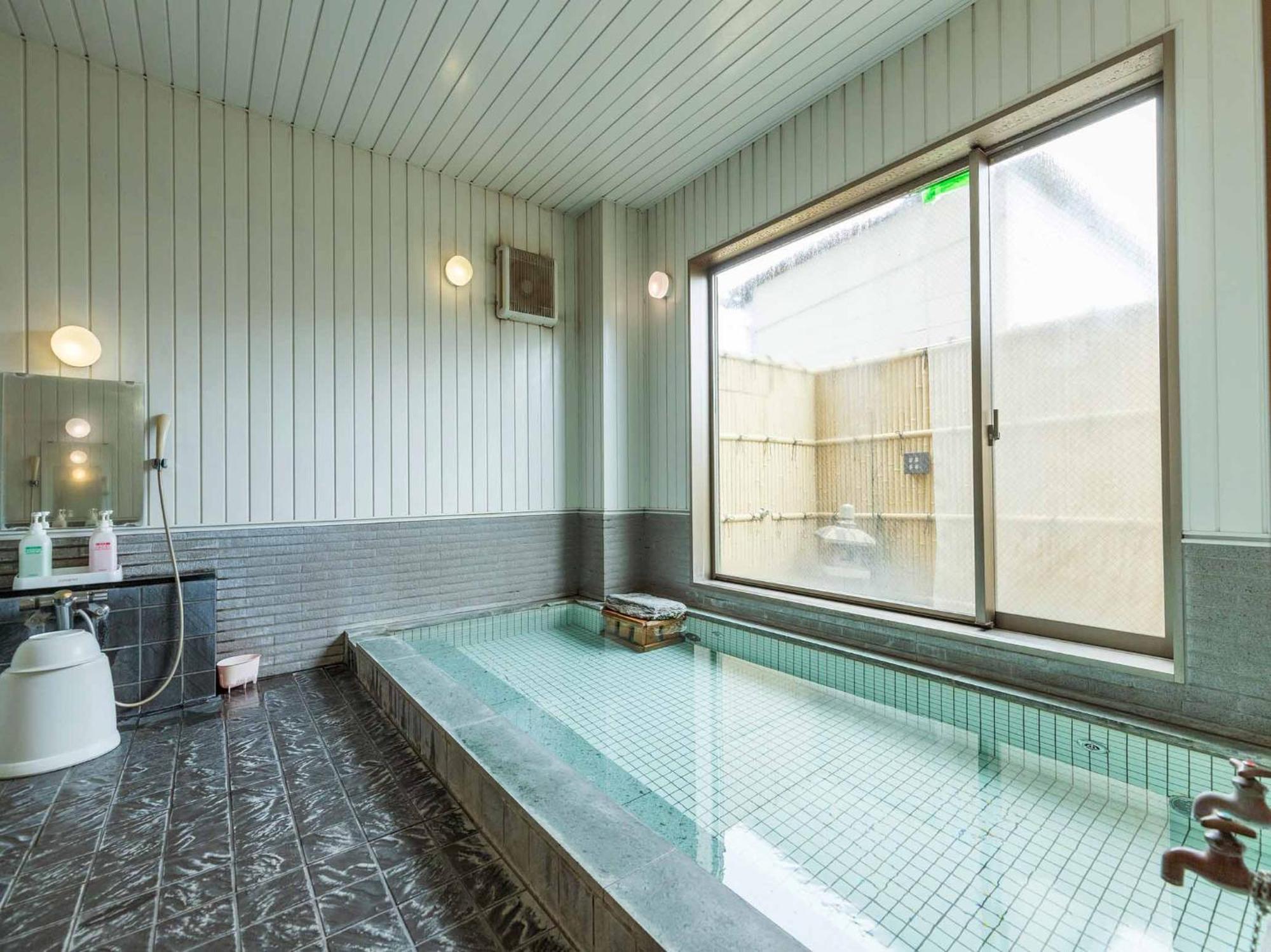 Hotel Isesaki East Exterior photo